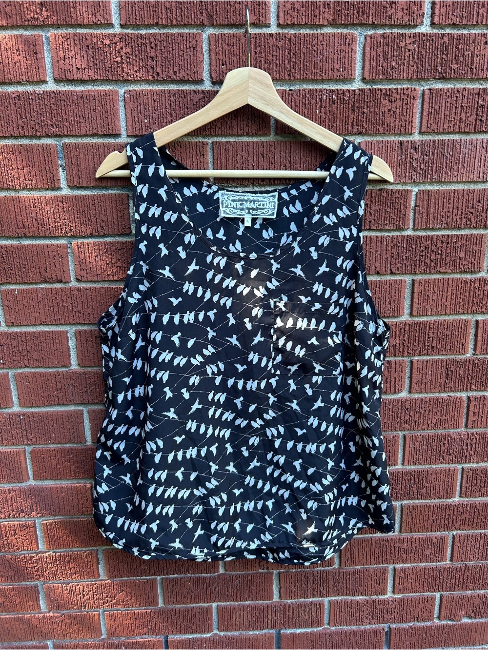 Pink Martini Bird Print Sleeveless Blouse Women’s Large Black Floral Top